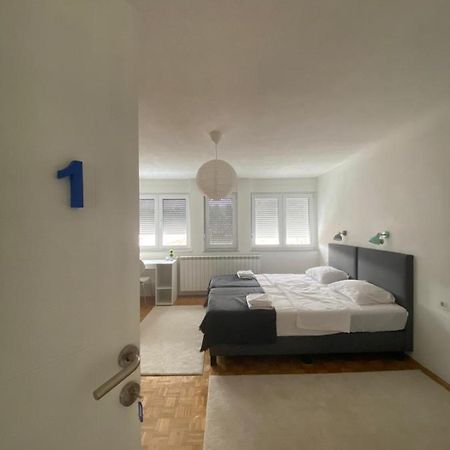 Hidden Gem Shared Apartment, Suite Σαράγεβο Εξωτερικό φωτογραφία
